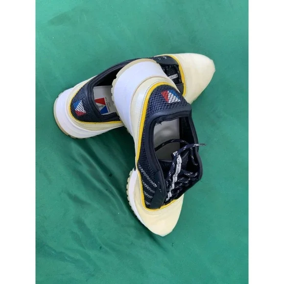 Shoes - Picture 12 of 12